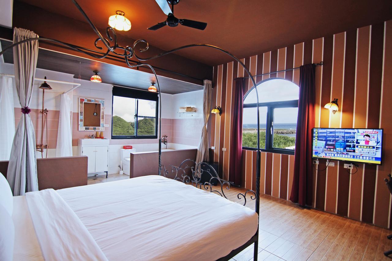 Moon'S Diving House Bed & Breakfast Lyudao Exterior photo